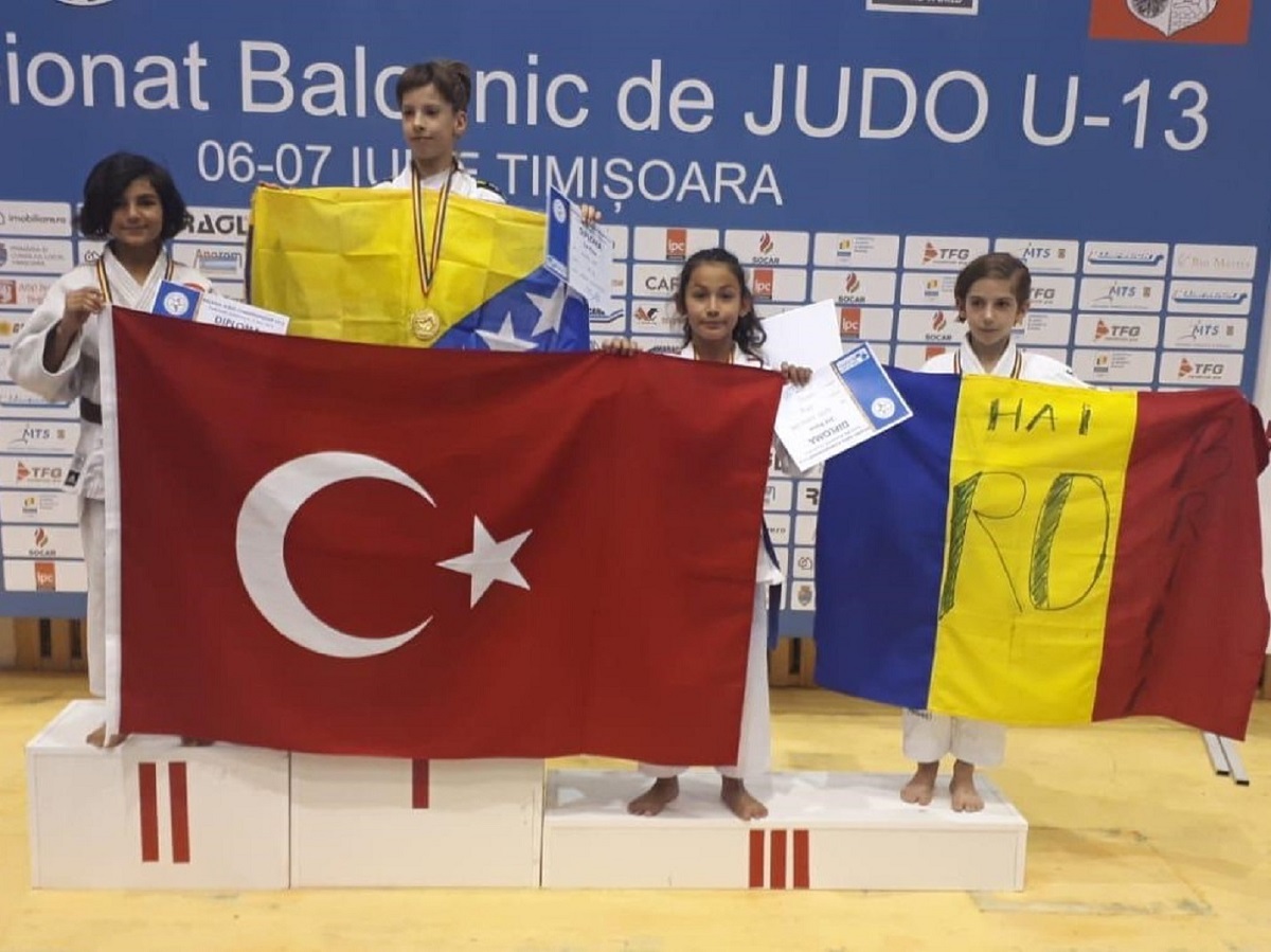 Eda Naz’dan gümüş madalya