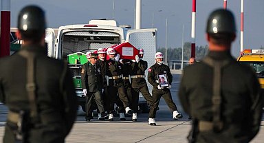 Eğitim sırasında şehit olan askerin cenazesi, törenle memleketine uğurlandı