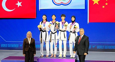 Elif Sude Akgül tekvandoda dünya ikincisi