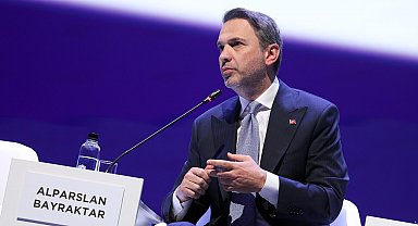 Enerji ve Tabii Kaynaklar Bakanı Bayraktar, 14'üncü St. Petersburg Uluslararası Gaz Forumu'na katıldı