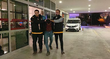 Eski eşi ile yanındaki kişiyi bıçakla yaralayan şüpheli yakalandı