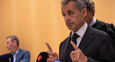 Eski Fransa Cumhurbaşkanı Nicolas Sarkozy yarın cezaevine girecek