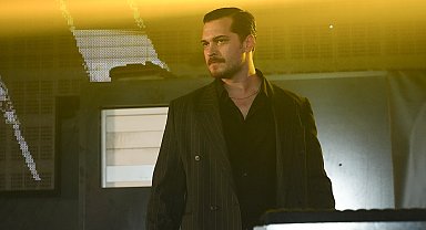 Eşref'in kara geceleri başlıyor