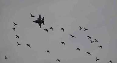 F-16'lardan nefes kesen gösteri