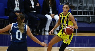 Fenerbahçe Opet lige galibiyetle başladı