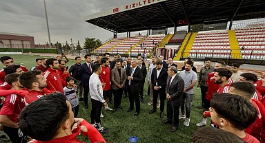 Galatasaray Başkanı Özbek'ten Mardin 1969 Spor'a ziyaret