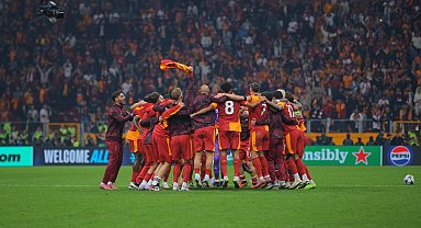 Galatasaray, Liverpool'u devirdi; Şampiyonlar Ligi'nde siftahı yaptı