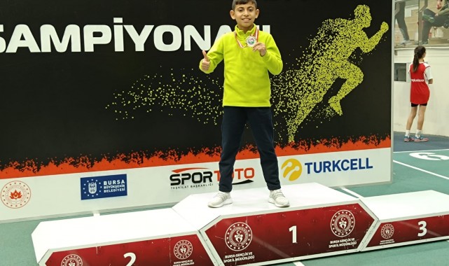 Gemlik atletizmde başarıya koşuyor