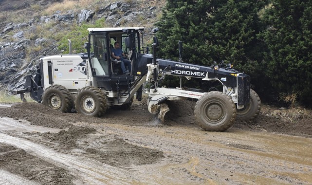 Gemlik Belediyesi’nde sağanak mesaisi!