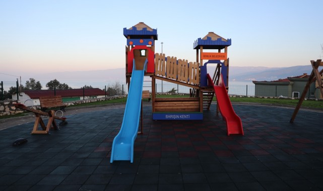 Gemlik Belediyesi’nden Ata mahallesine hizmet atağı