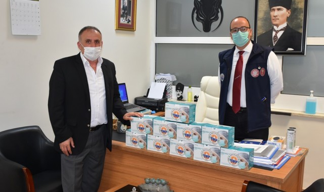Gemlik Belediyesi’nden esnafa 10 bin maske