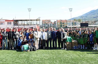 Gemlik Belediyesi’nden Spor Kulüplerine Destek