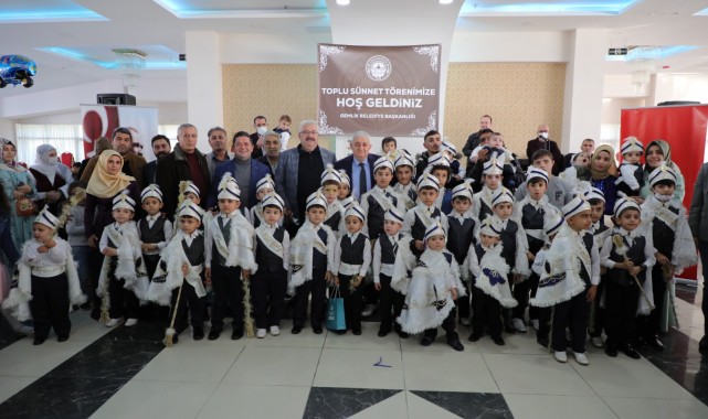 Gemlik Belediyesi’nin toplu sünnet şöleninde çocuklar yetişkinliğe ilk adımını attı