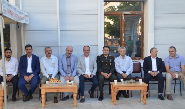 Gemlik Belediyesi tüm ekipleriyle bayram mesaisi yaptı