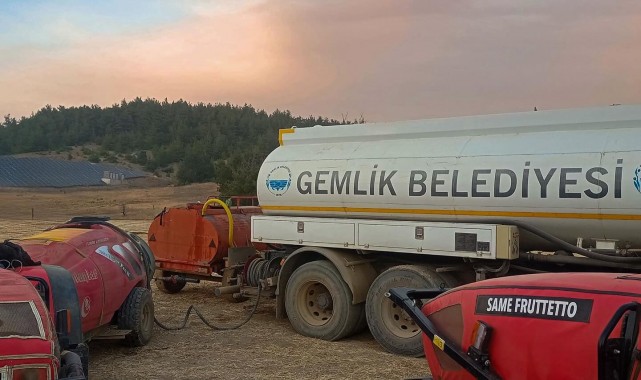 Gemlik Belediyesi Yangınla Mücadelede Görev Başında