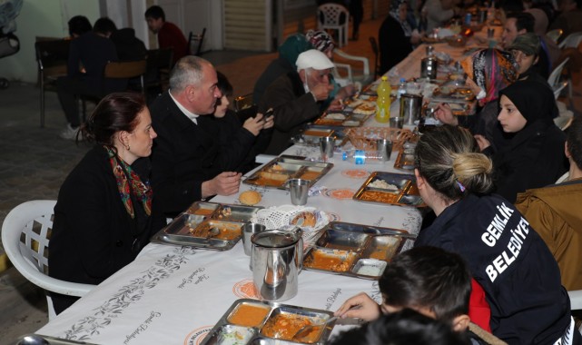 Gemlik’e ramazan bereket ve neşesiyle geldi
