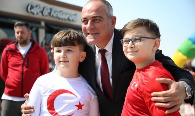 Gemlik’te Bayram Coşkusu Alanlara Sığmadı