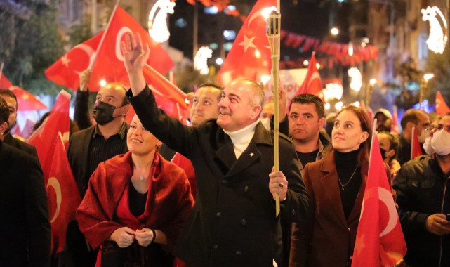 Gemlik’te Cumhuriyet Bayramı’na yakışır kutlama