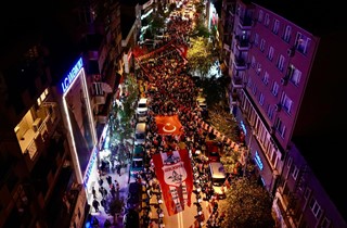 Gemlik’te Cumhuriyet Coşkusu Kortej Yürüyüşüyle Zirveye Ulaştı