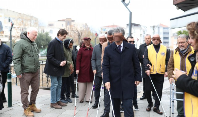 Gemlik’te Görme Engelliler İçin Farkındalık Etkinliği Düzenlendi