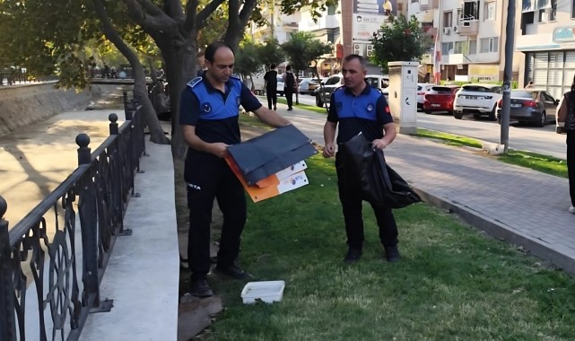 Gemlik’te İzinsiz Afişlere Zabıta Müdahalesi