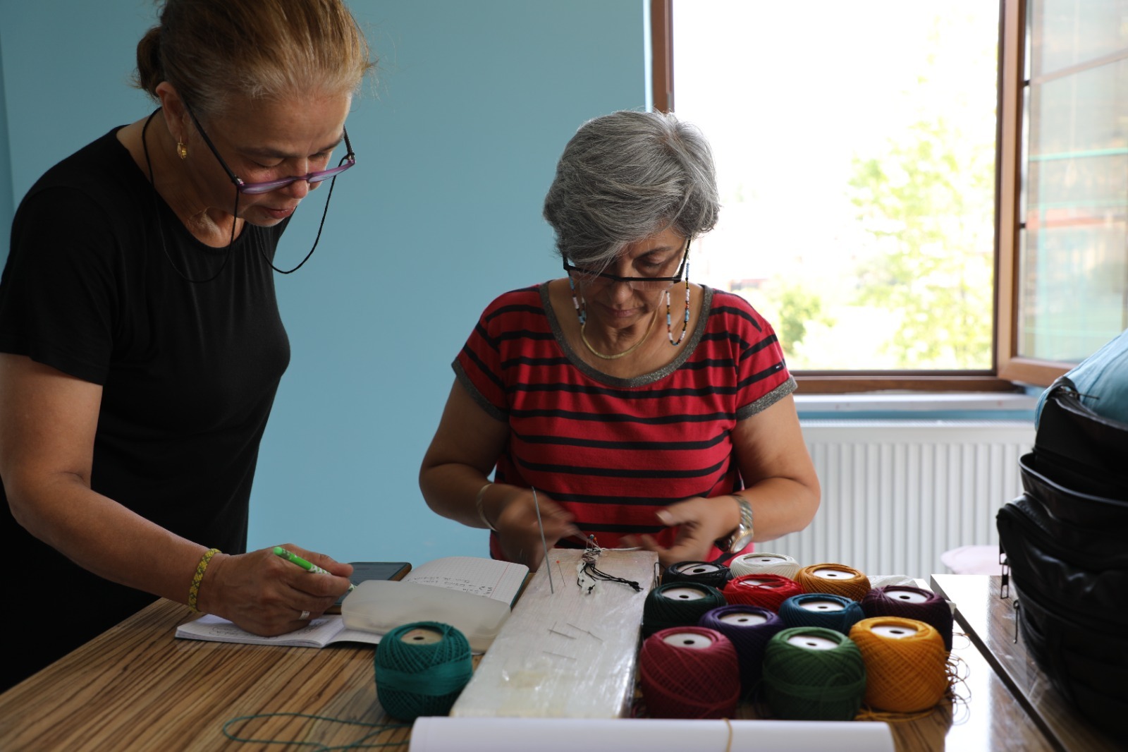 Gemlik’te Kadınlar ‘EL ELE’ becerilerini geliştiriyor