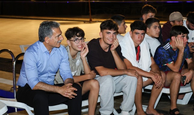 Gençlik Kampı'nda Yazın Keyfini Çıkardılar