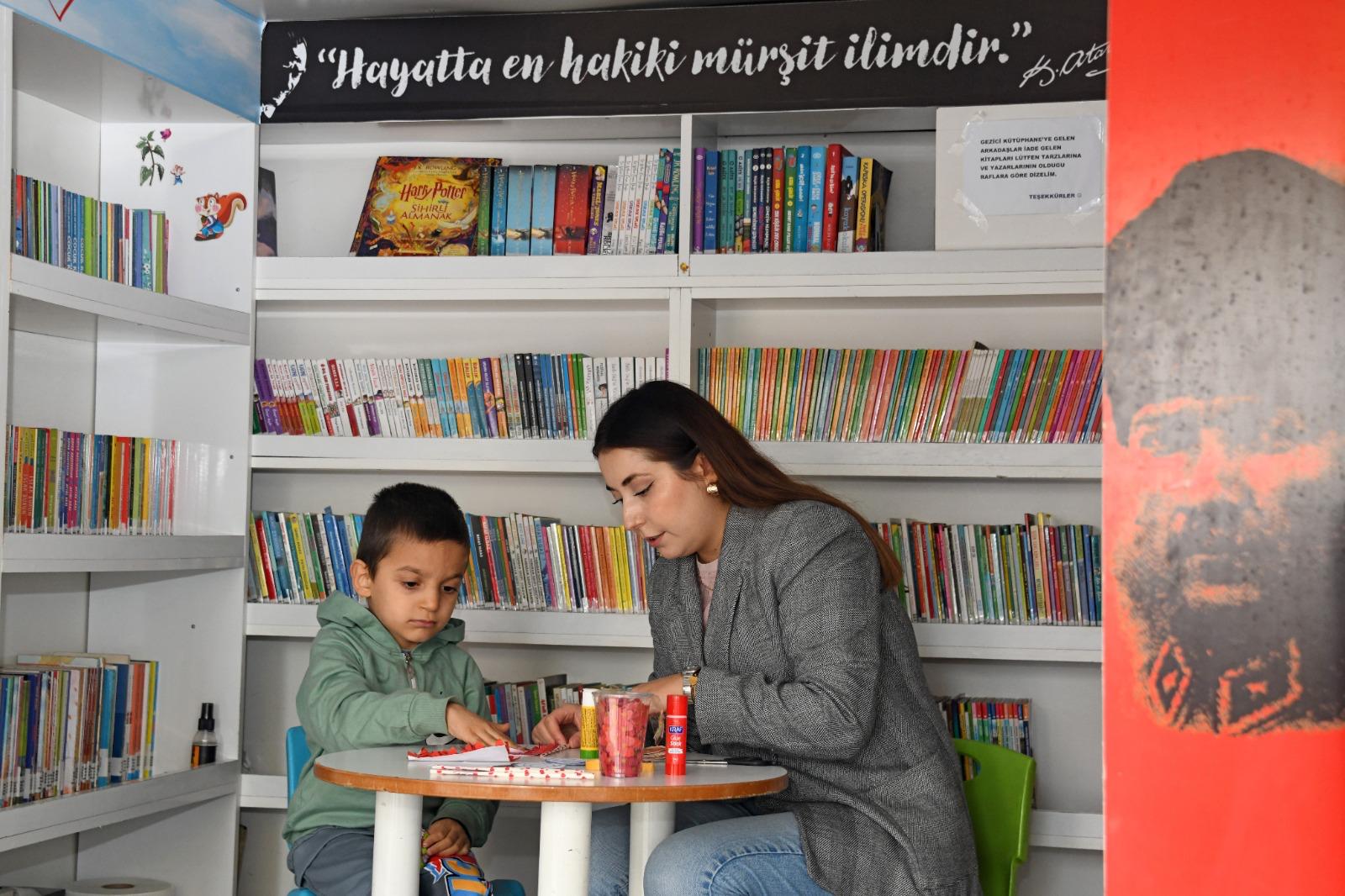 Gezici Kütüphaneden Çocuklara Özel Bayram Turu