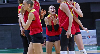 Göztepe filede kupa sınavında