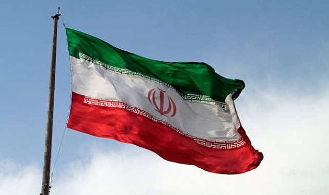 İran, para biriminden dört sıfırı atıyor