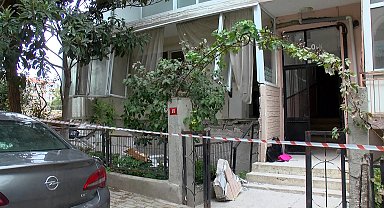 İstanbul- Avcılar'da kentsel dönüşüm sürecindeki 6 katlı binada balkon çöktü; 1 yaralı