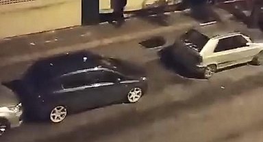 İstanbul - Bahçelievler'de dakikalar içinde kuyumcudan 3 kilogram altın çalan şüpheliler kamerada