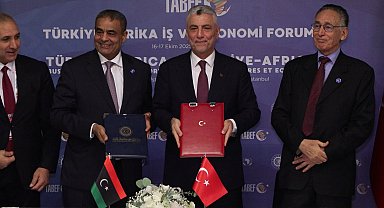 Bakan Bolat Türkiye-Afrika Forumu'nda Libya ile mutabakat zaptı imzaladı