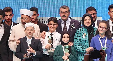 Bakan Tekin: İmam hatip okullarını dünya çapında bir model haline getirmek istiyoruz