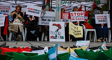 İstanbul - Eminönü'nde Gazze için özgürlük nöbeti
