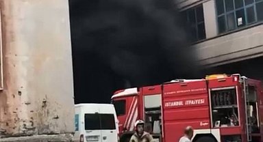 İstanbul- Eyüpsultan'da iş yerinde çıkan yangın söndürüldü