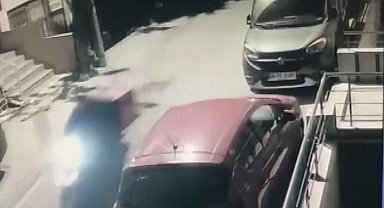 İstanbul - Güvenlik kameralarına yakalanan motosiklet hırsızları tutuklandı
