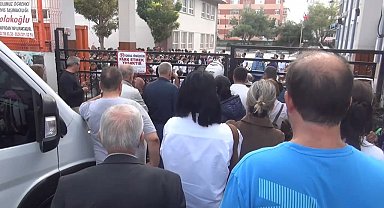 İstanbul- İstanbul'da depremin ardından okullar tahliye edildi