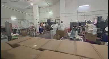 İstanbul - Kaçak sigara imalathanesine operasyon: 13 kişi yakalandı