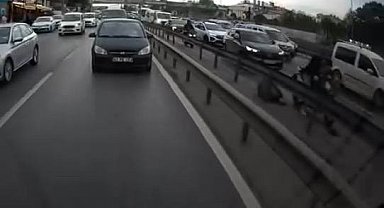 İstanbul - Küçükçekmece D-100 karayolunda motosikletin çarptığı yaya yaralandı