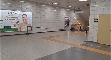 İstanbul - Maltepe'de bir kişi metro raylarına atladı - 1