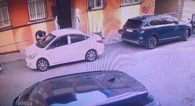 İstanbul- Otomobil kiralamak isteyenleri dolandıran 2 kişi kamerada