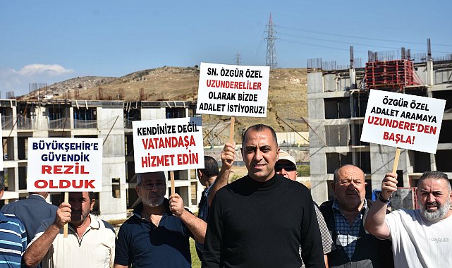 İzmir'de 'kooperatif mağdurları' inşaatın başlamasını istiyor