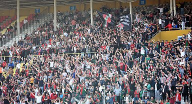 Karşıyaka rakiplere sevindi