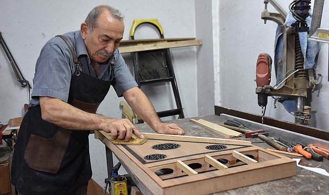 Kendisine yapmak için başladı, 20 yıldır kanun üretiyor