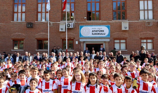 Kentimizin Gururu Gemlikspor’dan Miniklere Anlamlı Sürpriz