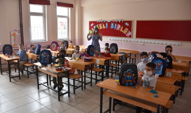 Kırtasiye setleri bu yıl da Uğur amcadan