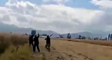 Kızının gözü önünde dövüldü; o anlar kamerada