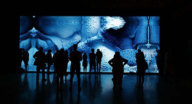 Kültürpark'taki Refik Anadol sergisi uzatıldı