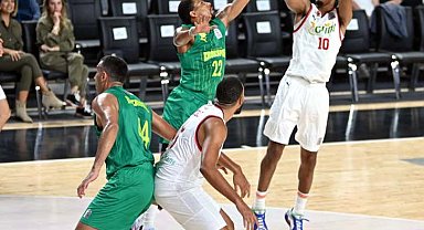 Manisa Basket evinde yıkıldı